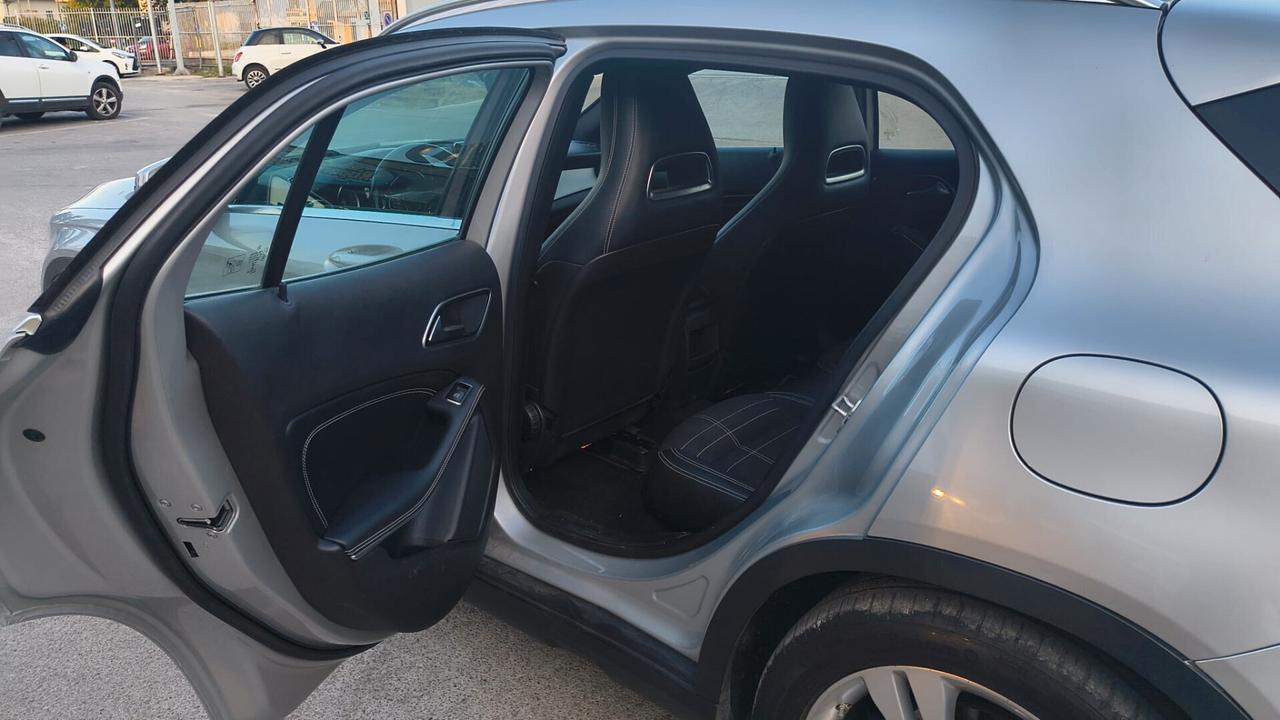 Mercedes-benz GLA 200 d Automatic 4Matic Business