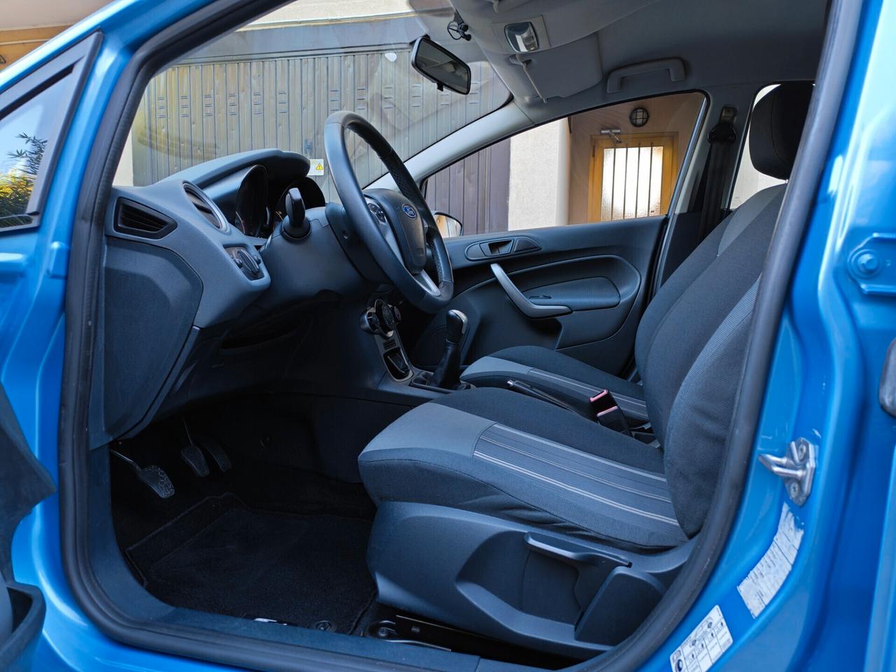 Ford Fiesta 1.4 GPL 97cv 129.000km / Neopatentati