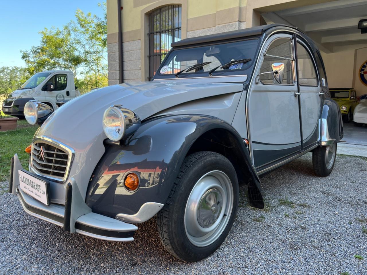 Citroen 2CV Charleston