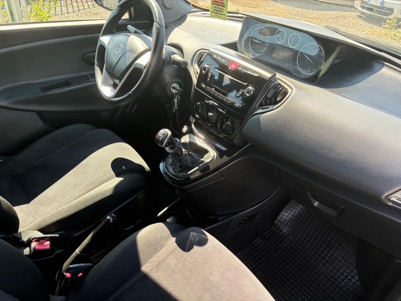 Lancia Ypsilon 1.2 69cv GPL - 2014