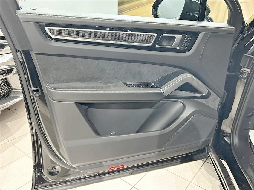 Porsche Cayenne 4.0 GTS