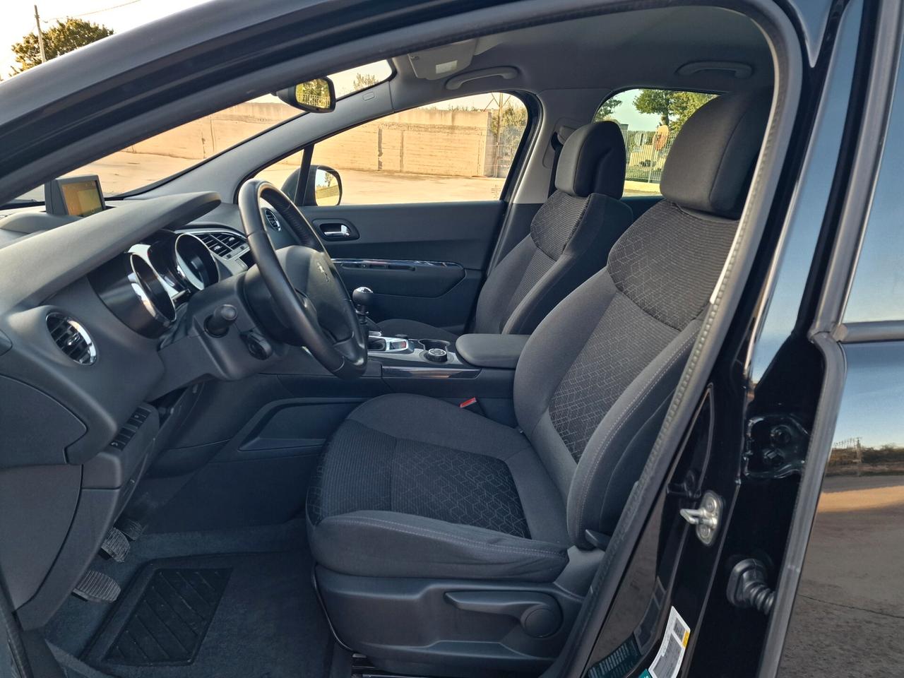 Peugeot 3008 BlueHDi 120 S&S Business