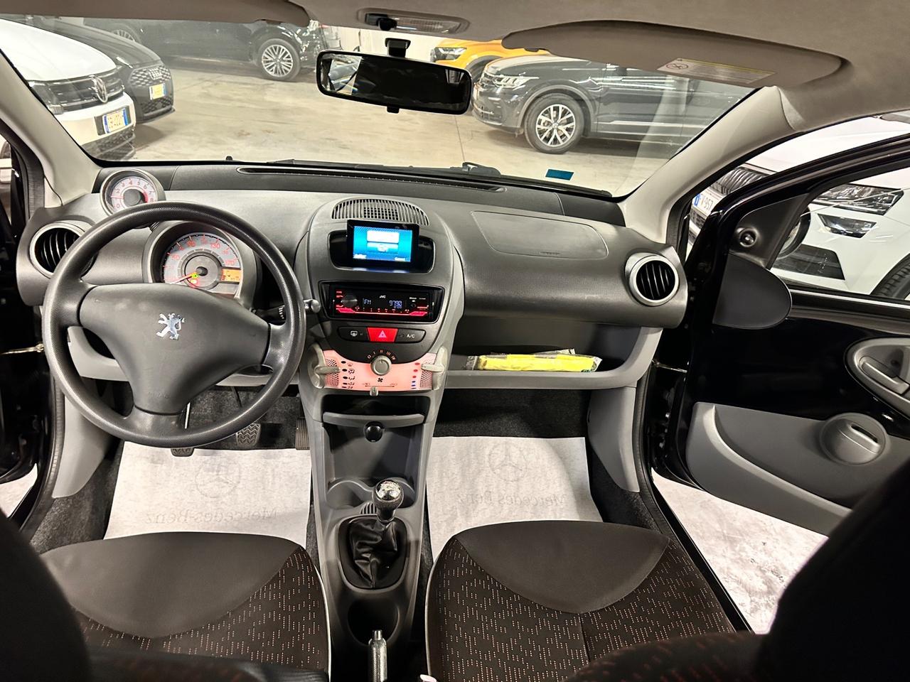 Peugeot 107 1.0 68CV 3p. Sweet Years