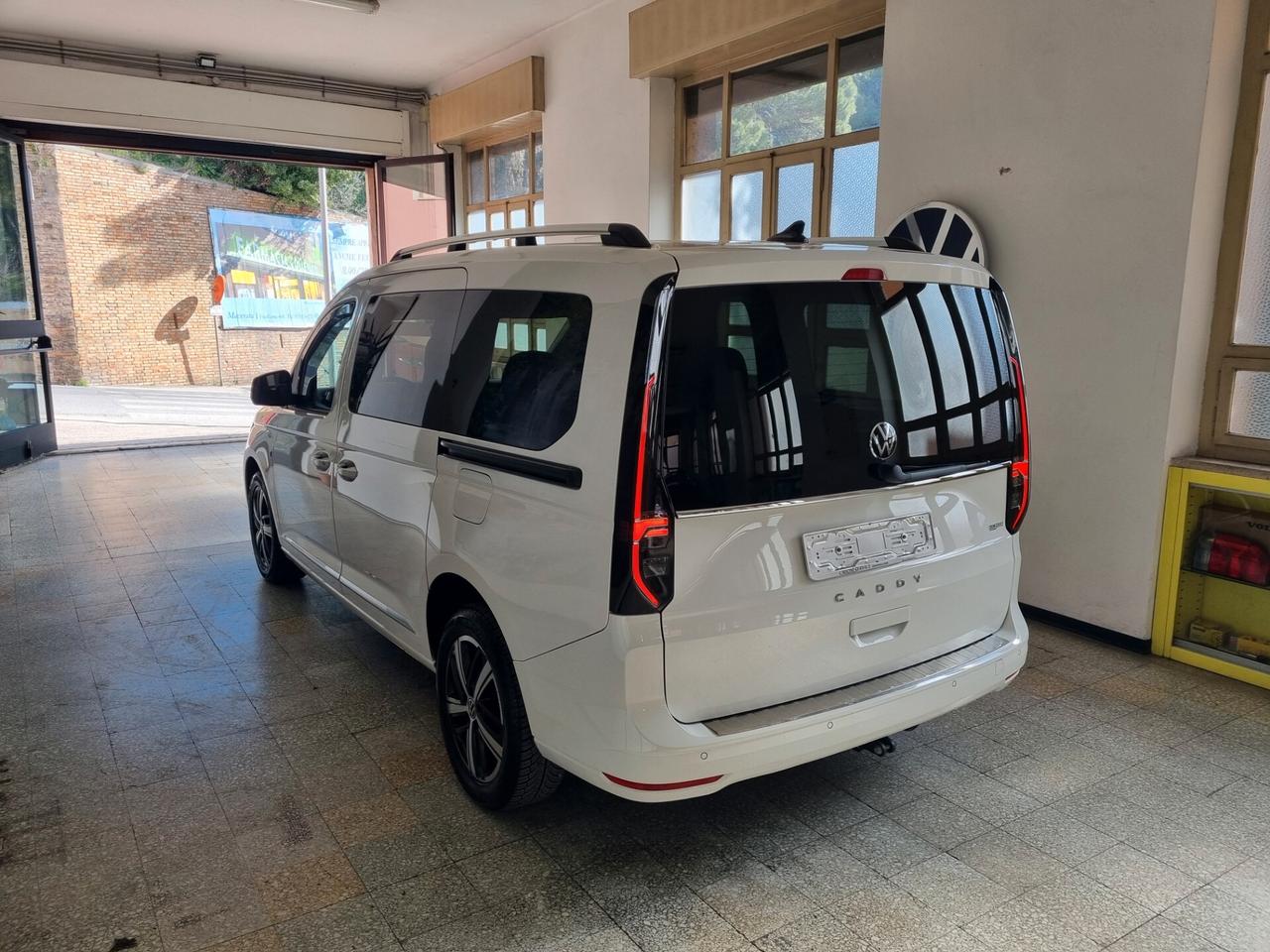 Volkswagen Caddy 1.5 TGI 130cv Style Maxi UNICA IN TUTTA EUROPA!