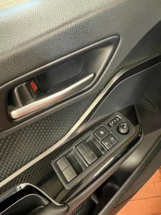 TOYOTA C-HR 1.8 Hybrid E-CVT Trend