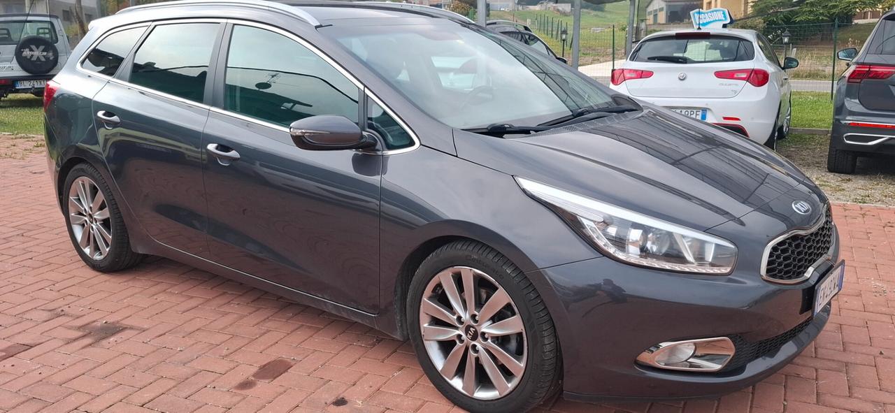Kia Ceed cee'd 1.6 CRDi 128 CV aut. SW Platinum