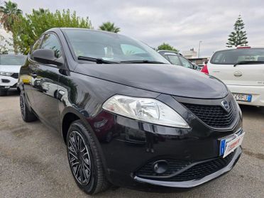 Lancia Ypsilon 1.2 69 CV 5 porte+ GPL Ecochic Gold