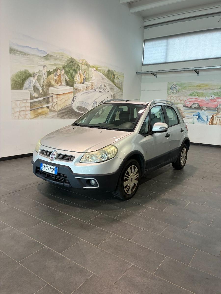 FIAT - Sedici - 2.0 MJT 4x4 Dynamic