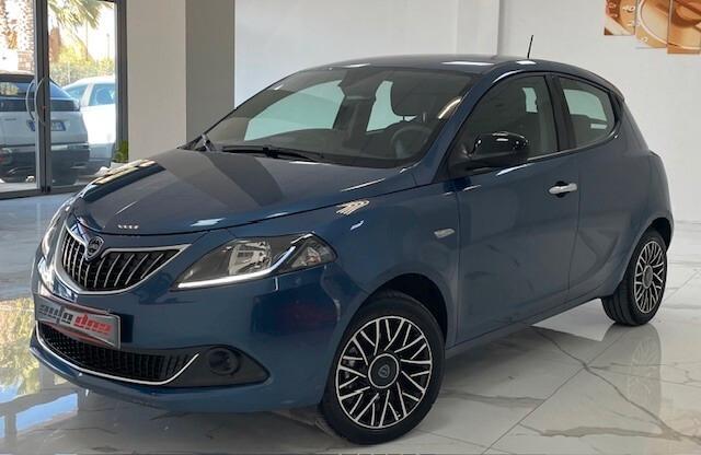 Lancia Ypsilon 1.0 FireFly 5 porte S&S Hybrid Platino 4.500km