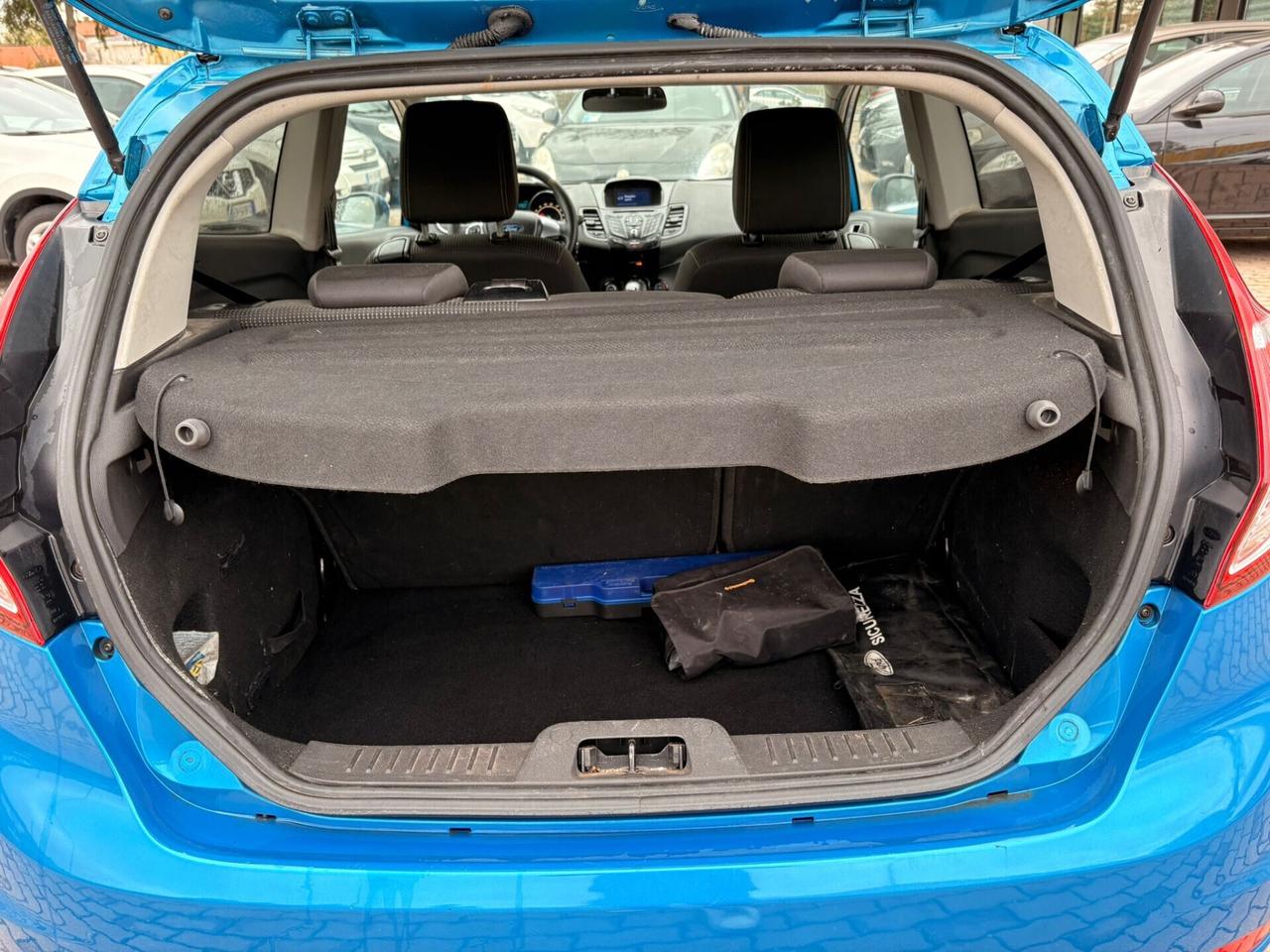 Ford Fiesta 1.4 3 porte Bz.- GPL Black & White Edition