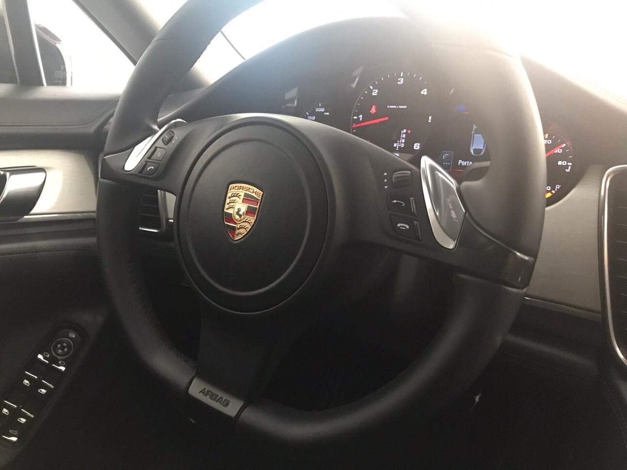 Porsche Panamera 3.0 Diesel Platinum Edition