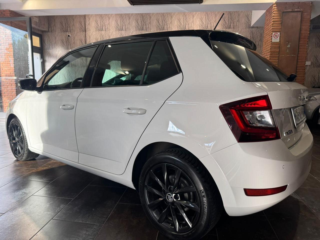 Skoda Fabia 1.0 MPI 60 CV Twin Color Nero