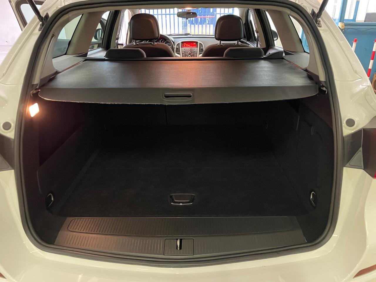 Opel Astra 1.7 CDTI 110CV Sports Tourer Cosmo