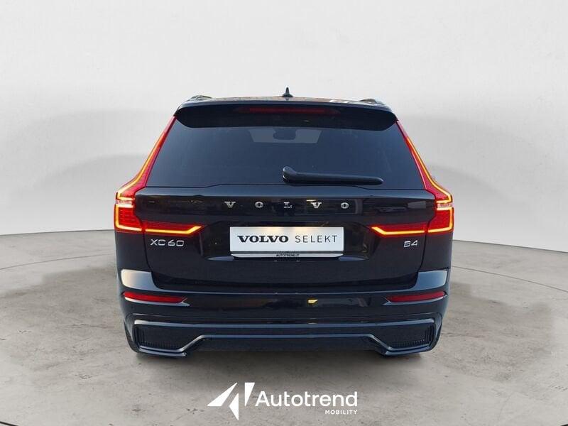 Volvo XC60 B4 197+14 CV Automatico Mild Hybrid Diesel Plus Dark