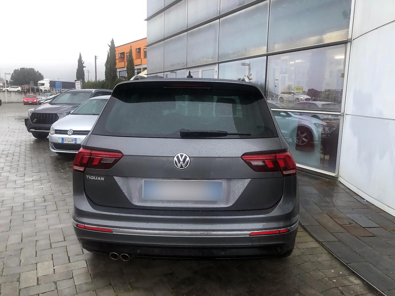 Volkswagen Tiguan 2.0 TDI SCR DSG Sport BlueMotion Technology R-Line