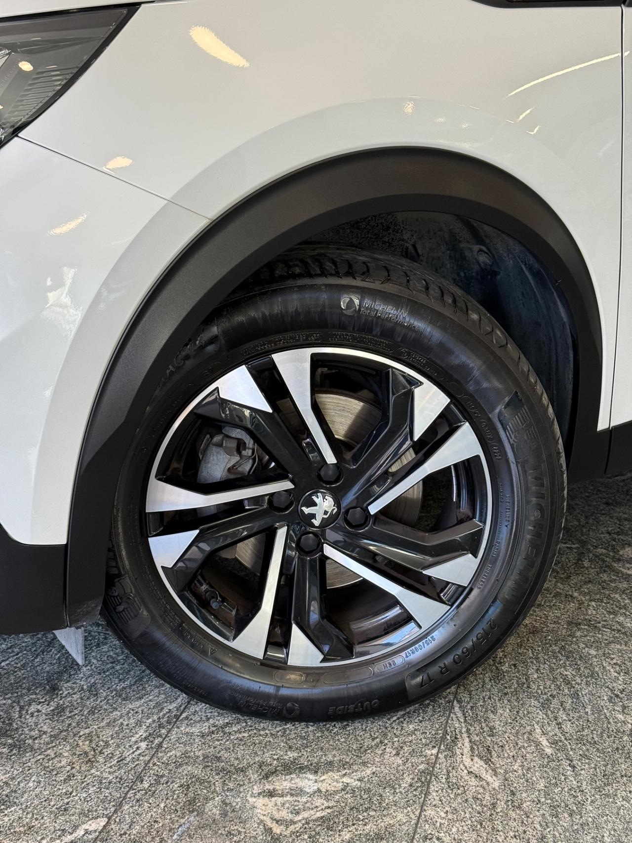 Peugeot 2008 BlueHDi 130 S&S EAT8 Allure Navi Pack