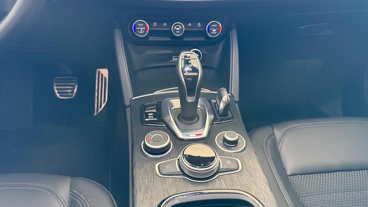 ALFA ROMEO STELVIO Q4 RESTYLING TETTO APRIBILE
