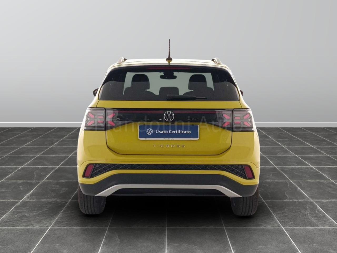 Volkswagen T-Cross 1.0 tsi 115cv r-line