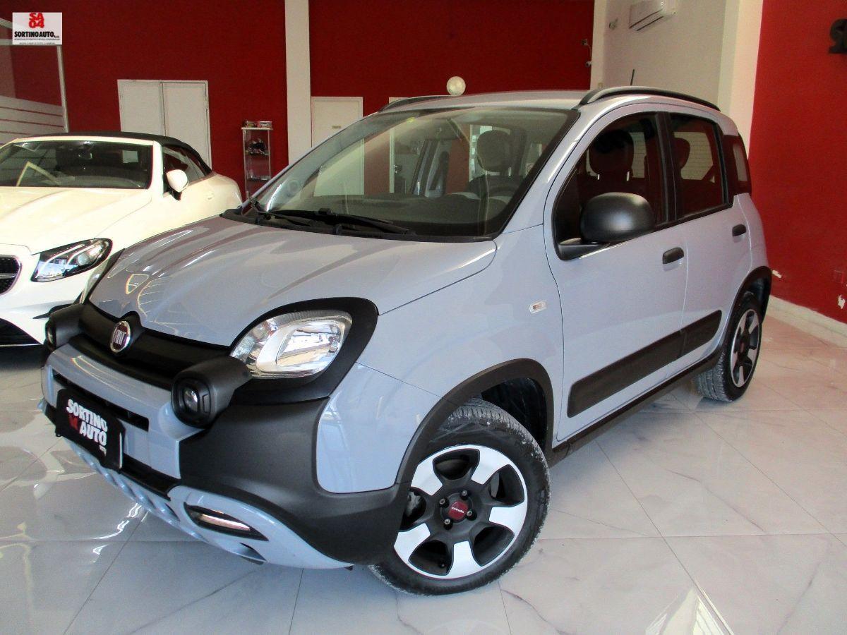 FIAT Panda 1.0 S&S Hybrid City Cross-2021 KM60000