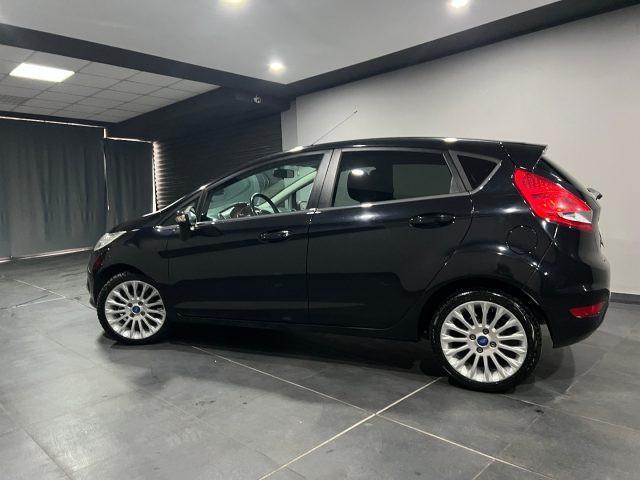 FORD Fiesta 1.2 16V 5 porte Titanium