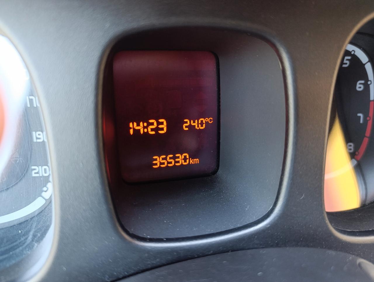 Fiat Panda 1.2 Lounge --- POCHI KM
