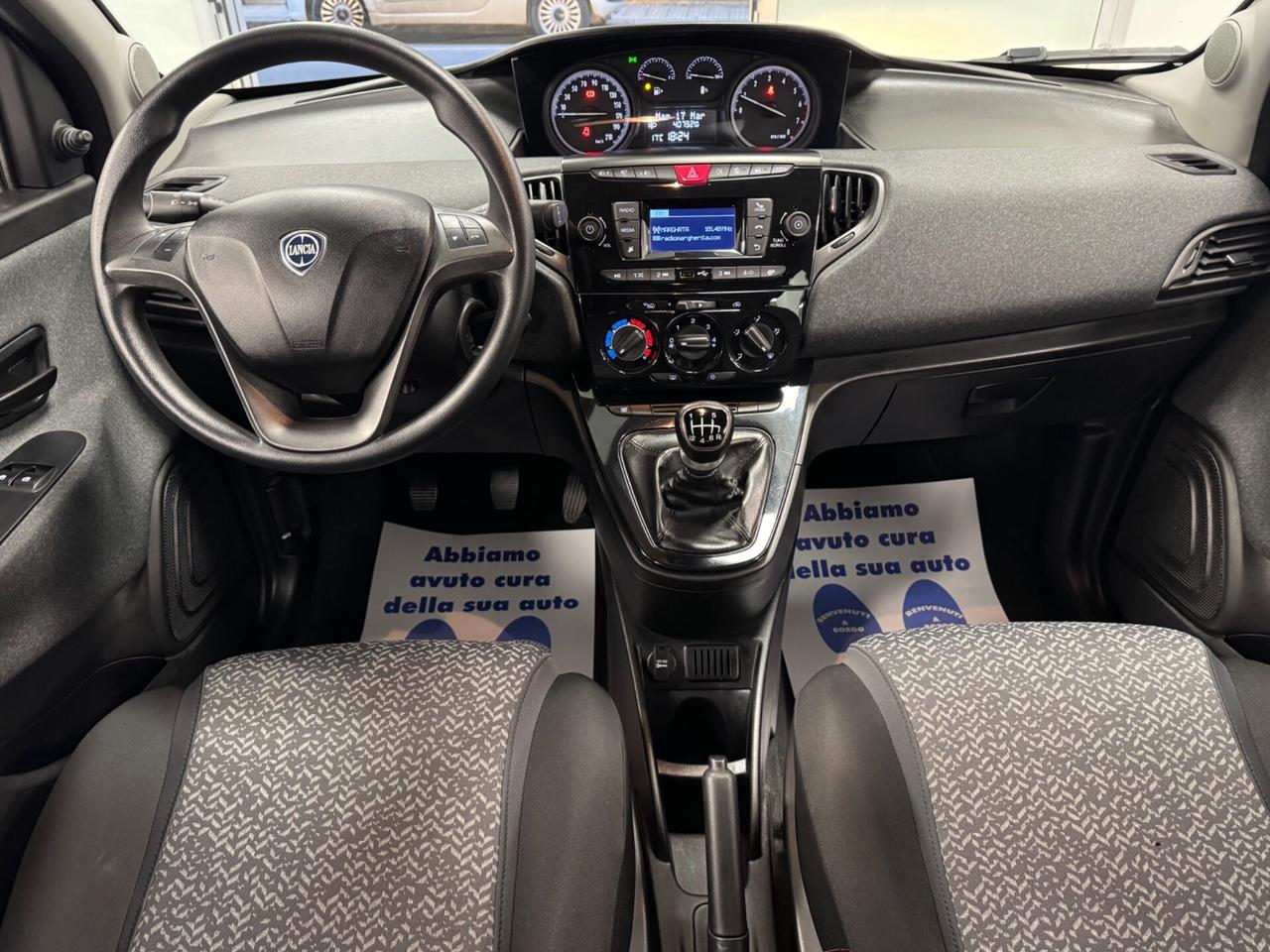 Lancia Ypsilon 1.0 FireFly 5 porte S&S Hybrid Ecoc