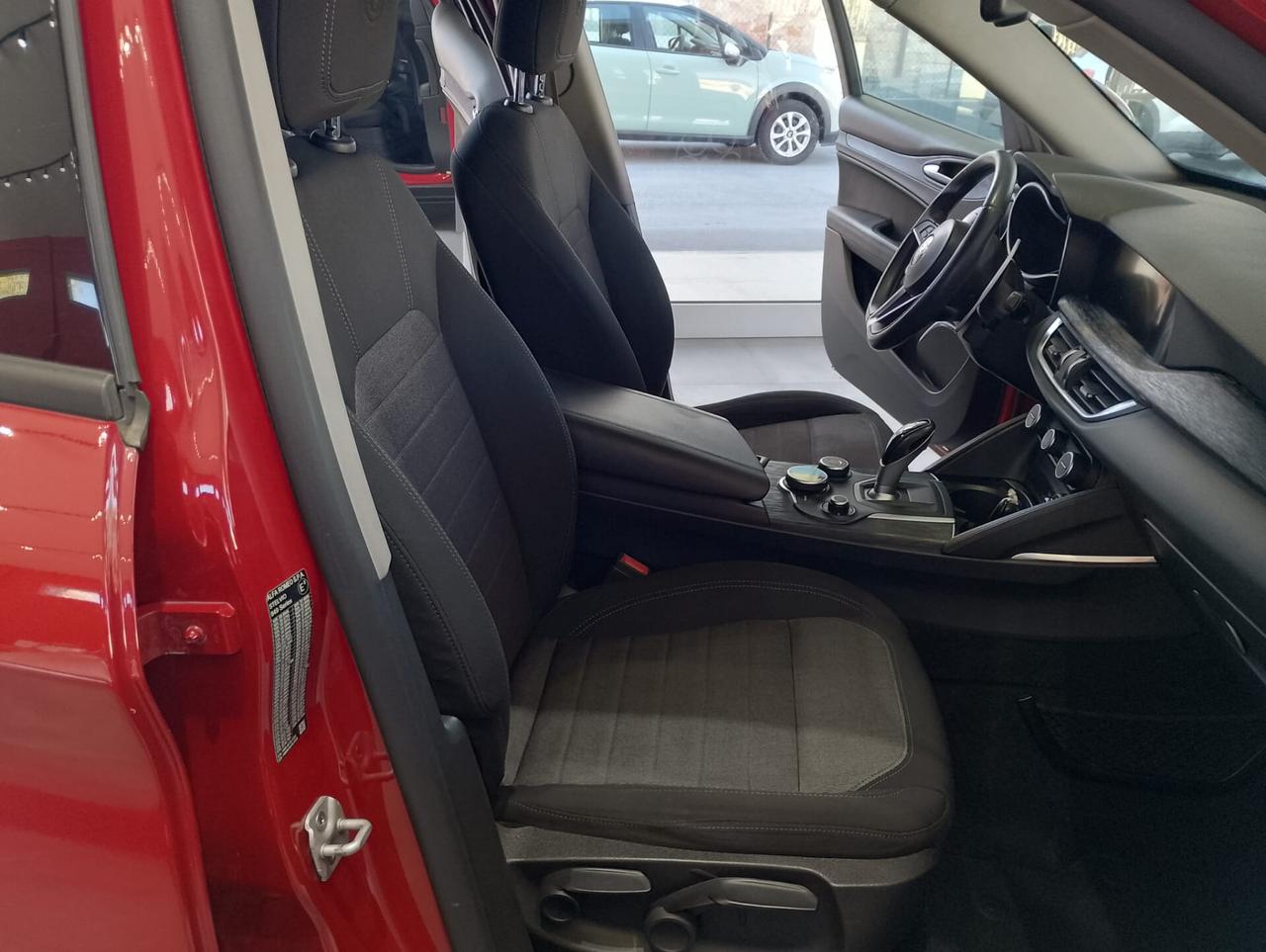 Alfa Romeo Stelvio 2.2 Turbo Diesel 160CV AT8 RWD Sport-Tech