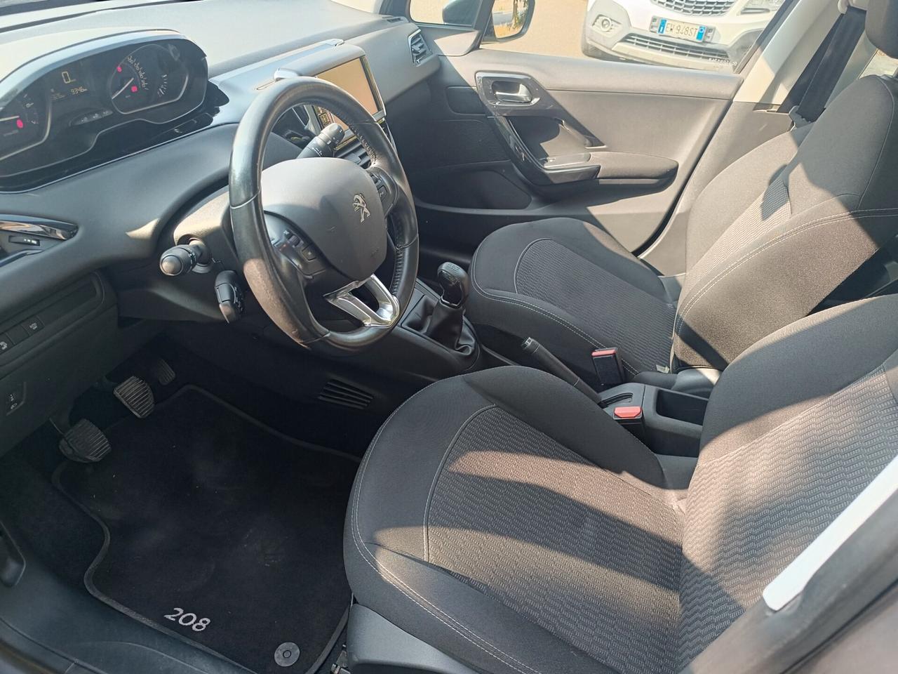 Peugeot 208 1.2 5 porte del 2018 SOLO 102.000 KM