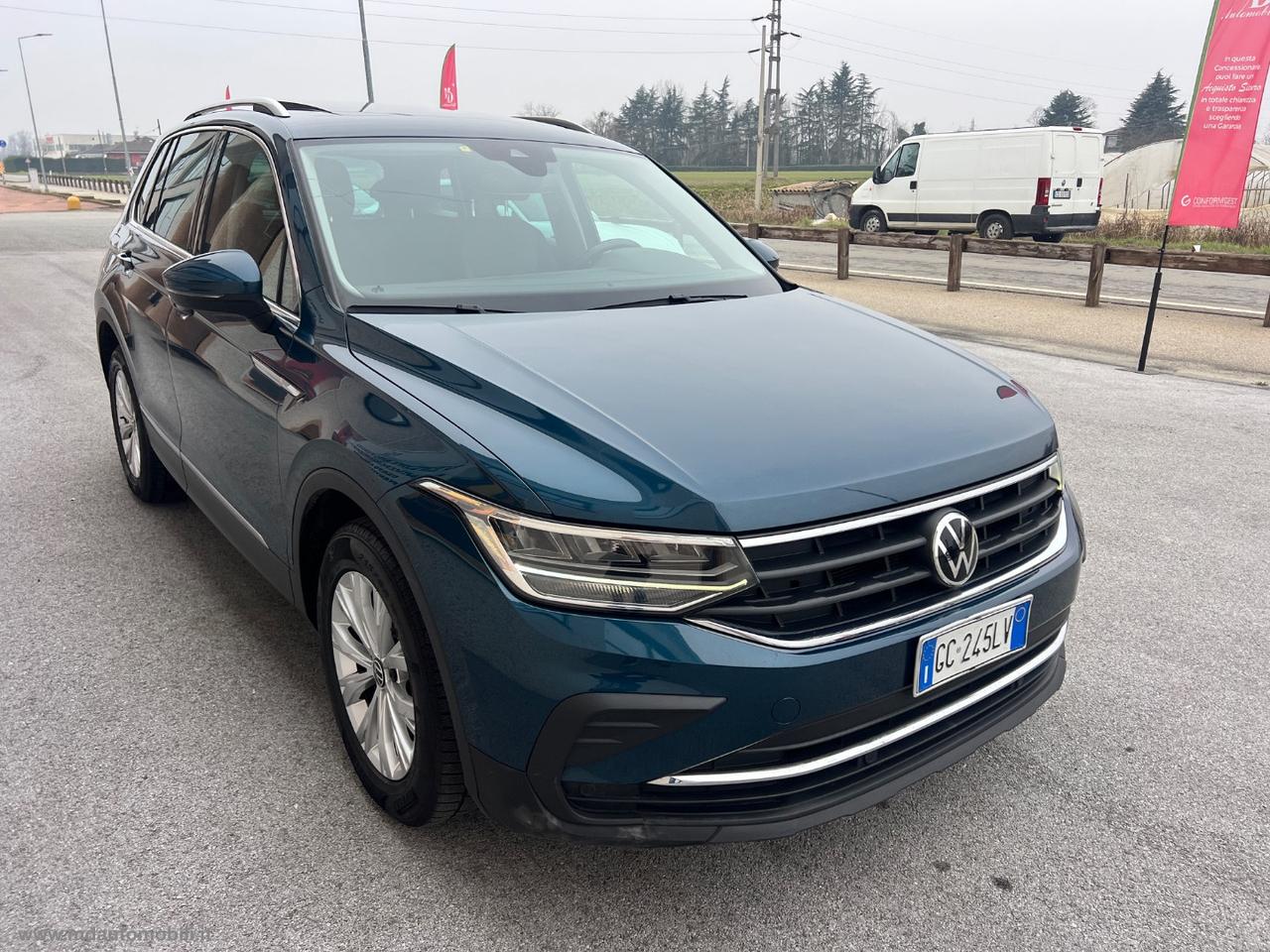 VOLKSWAGEN Tiguan 2.0 TDI SCR Life NUOVO MODELLO TETTO PANORAMICO