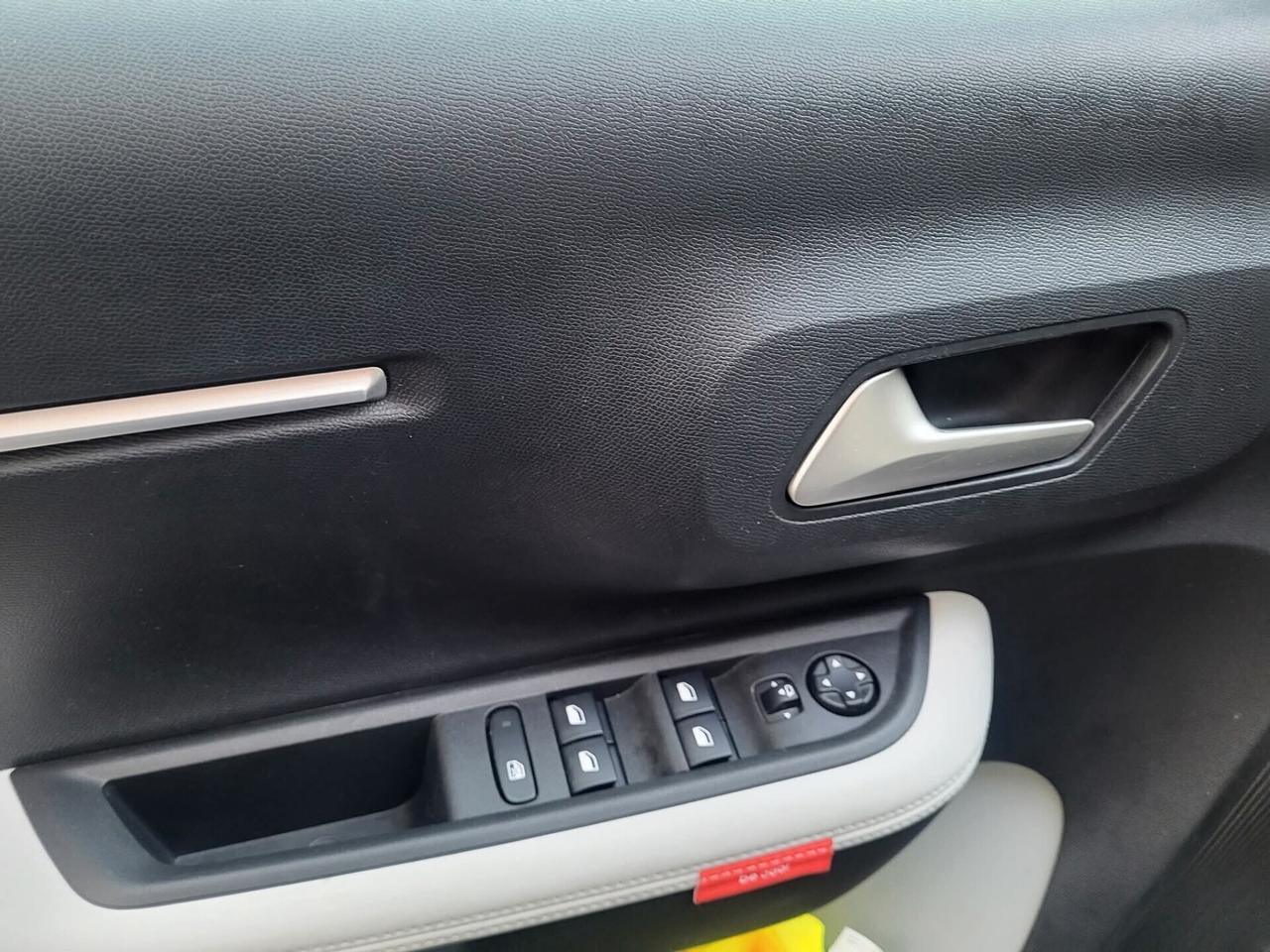 Citroen C3 PureTech 1.2 BENZ 100CV VERS Max 02/25 ITALIANA+FARI BIXENO+NAVI