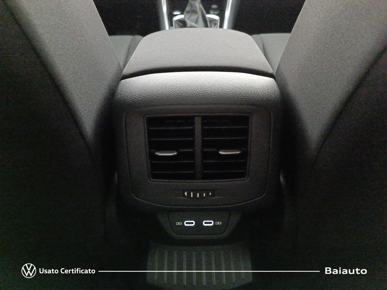 Volkswagen T-Roc 2.0 tdi scr 150cv sport dsg