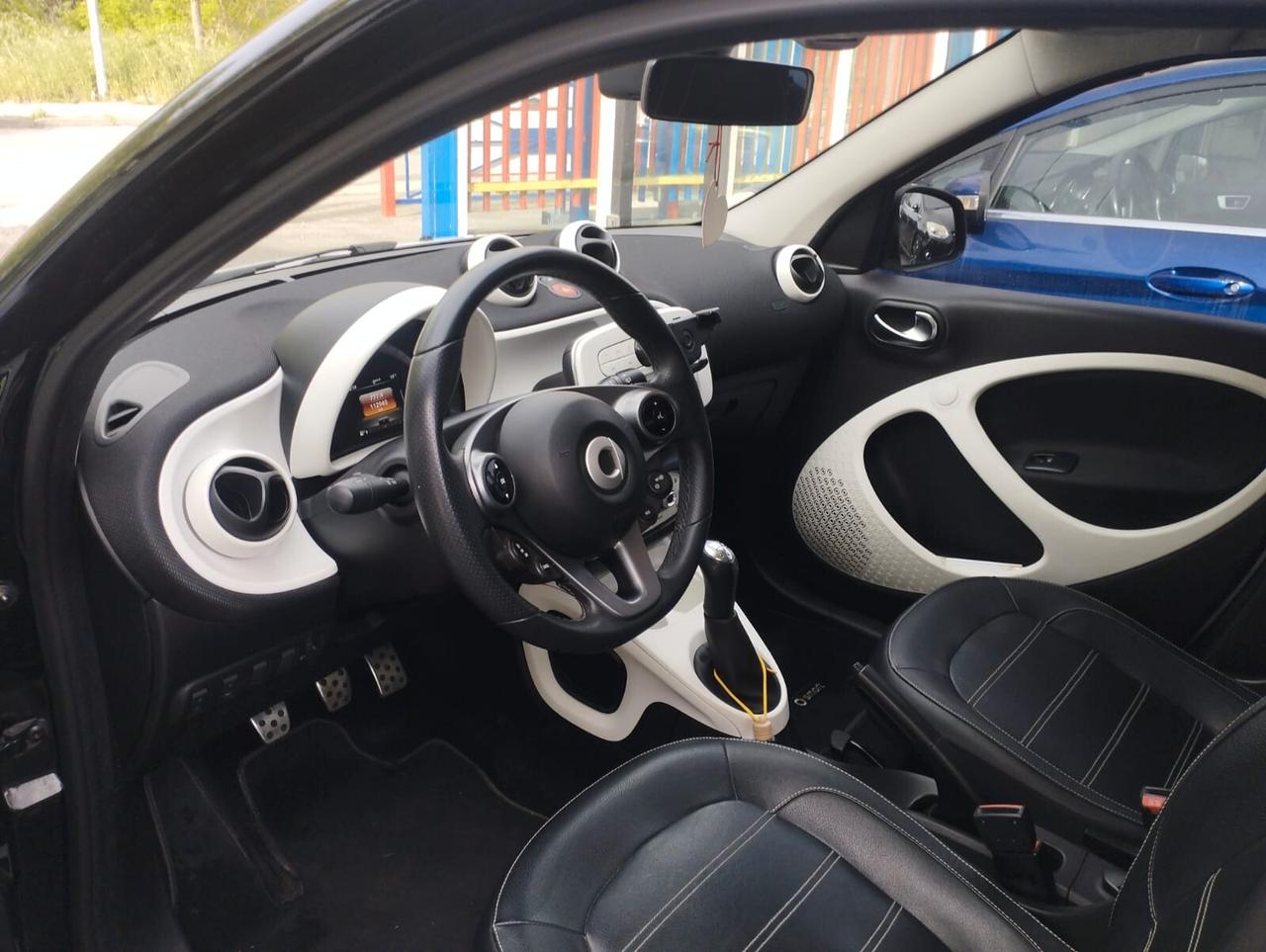 Smart ForFour 60 1.0 Black Passion