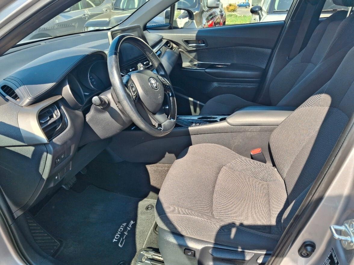 Toyota C-HR 1.8 Hybrid E-CVT Trend