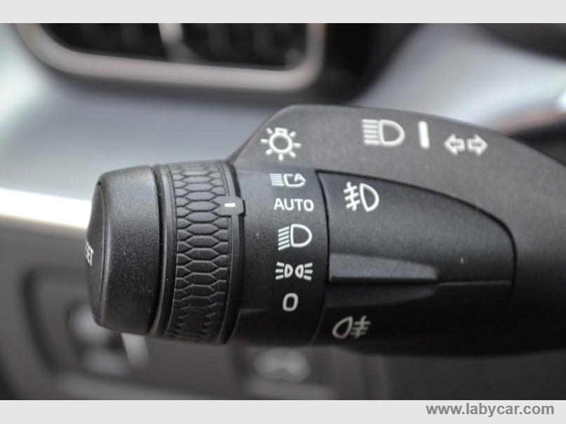VOLVO XC60 D4 AWD Geartronic Business