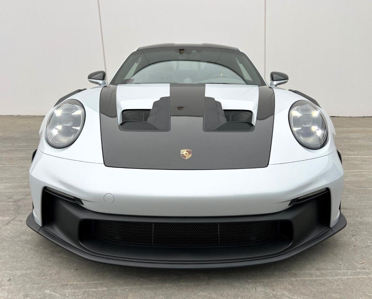 Porsche 911 GT3 RS Weissach