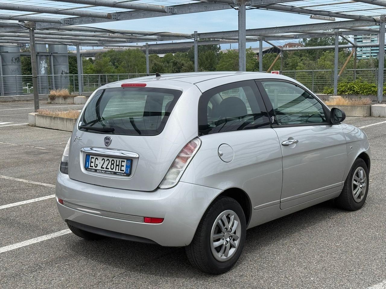 Lancia Ypsilon 1.3 MJT 75 CV Elle