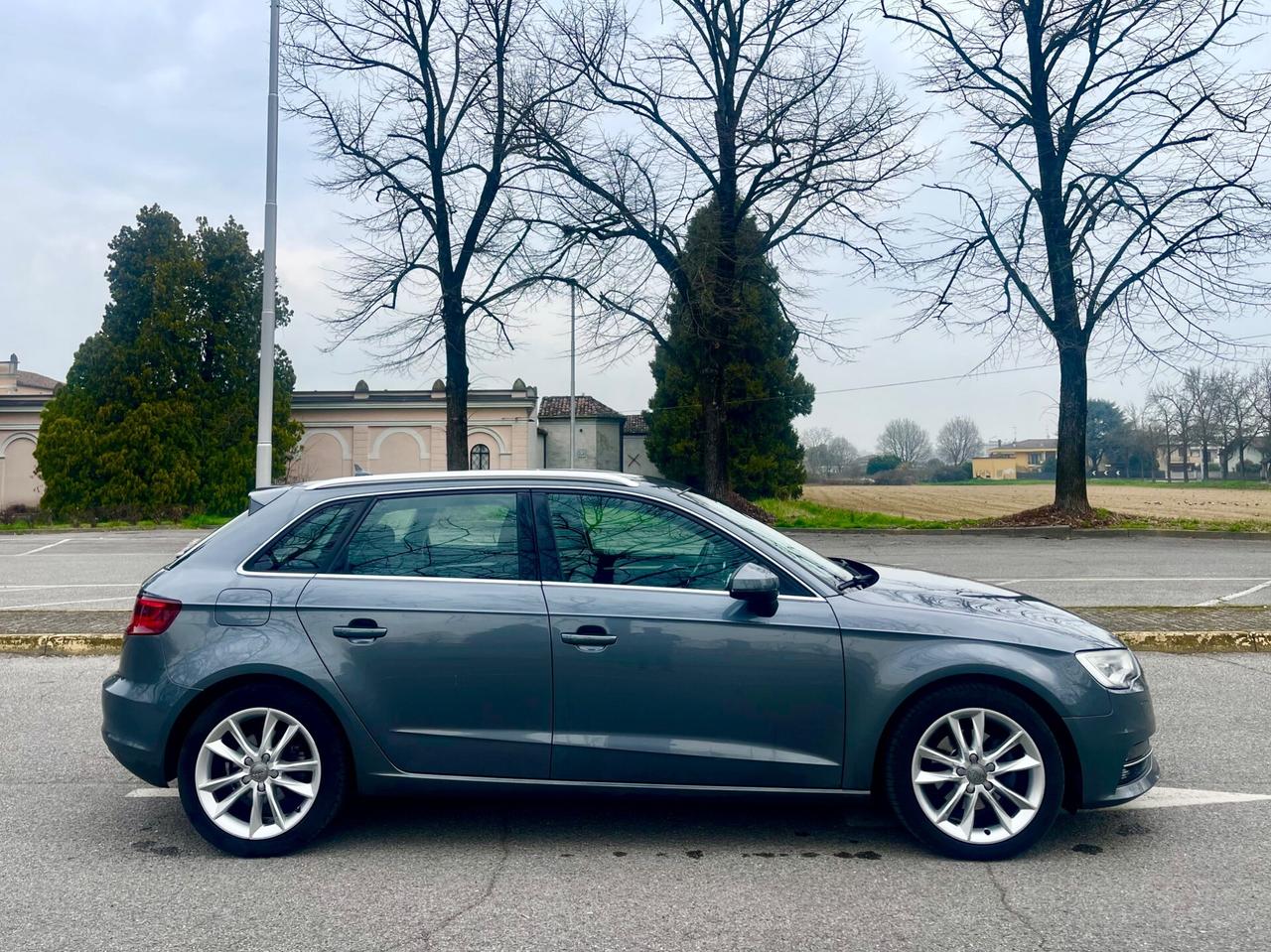 Audi A3 SPB 2.0 TDI Ambiente