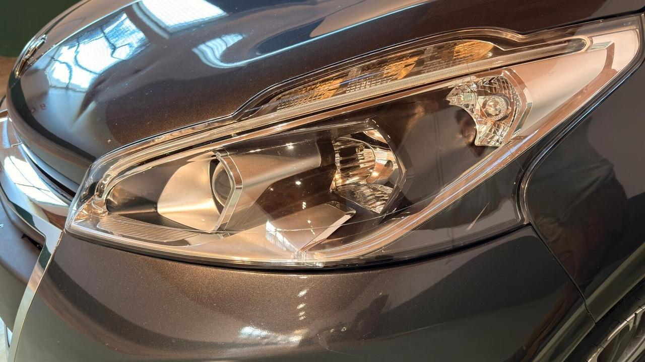 Peugeot 208 PureTech 82 5 porte Allure