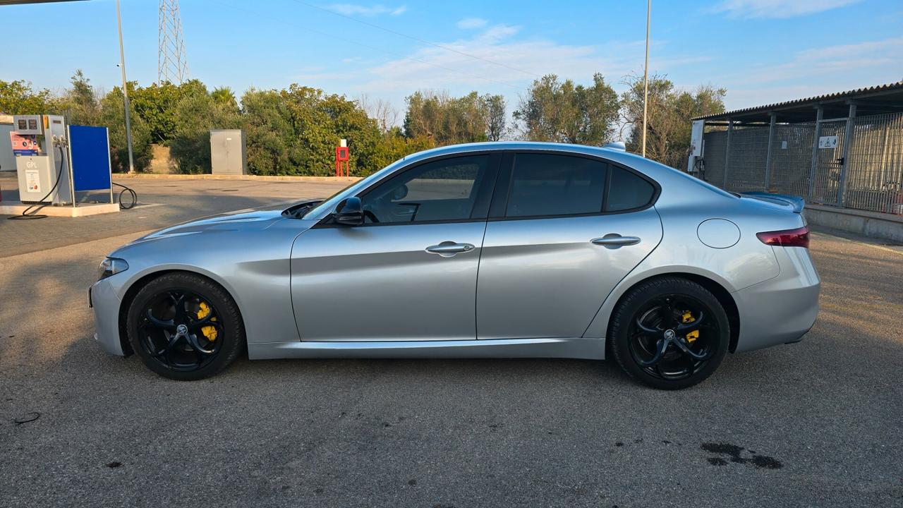 Alfa Romeo Giulia 2.2 Turbodiesel 160 CV AT8 Sprint