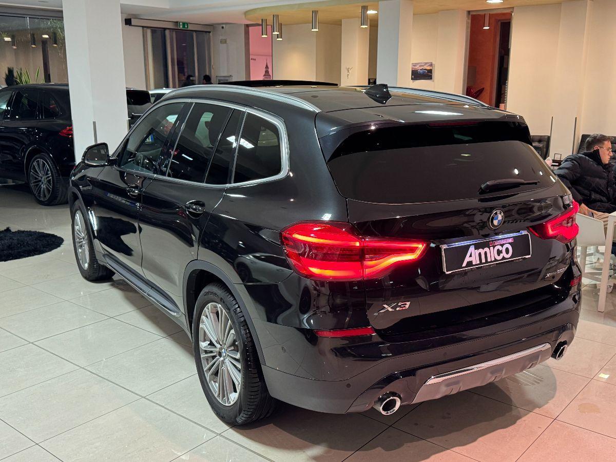 BMW X3 xDrive20d 48V Luxury Line Tetto/Luci Ambient/Pelle+ventilati