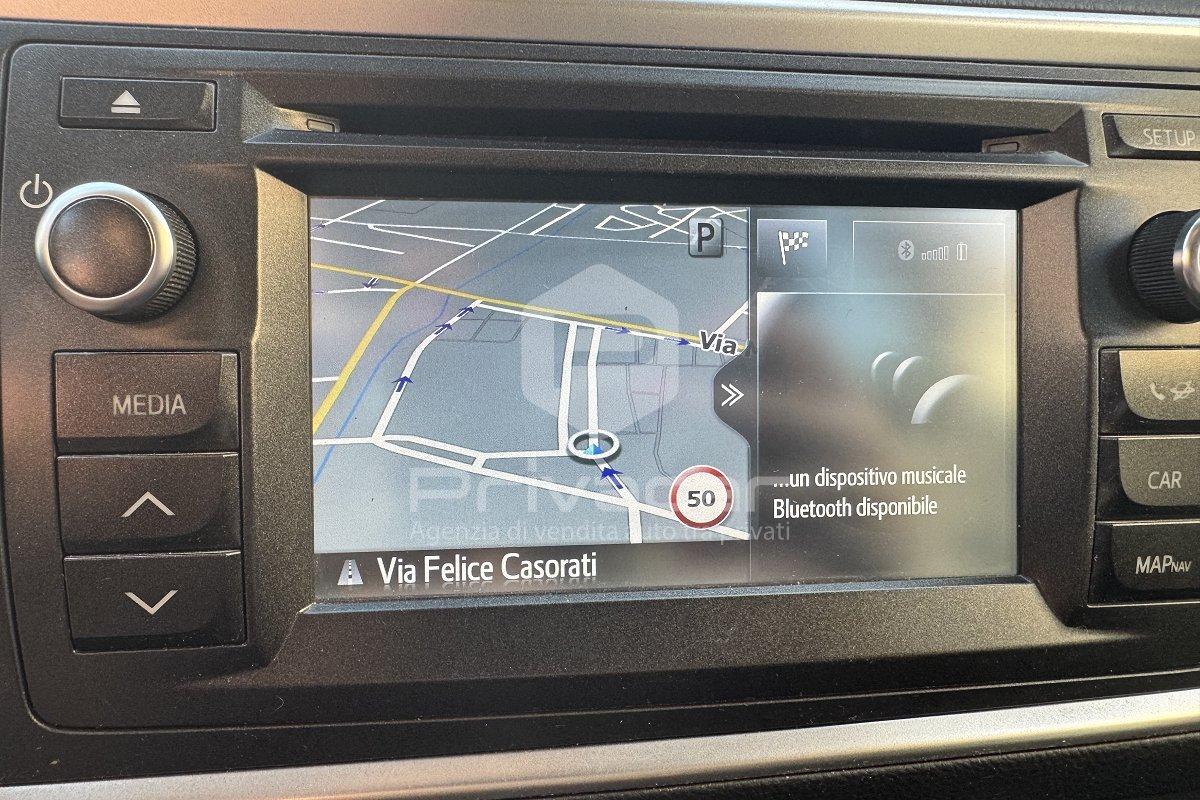 TOYOTA Auris Touring Sports 1.8 Hybrid Lounge