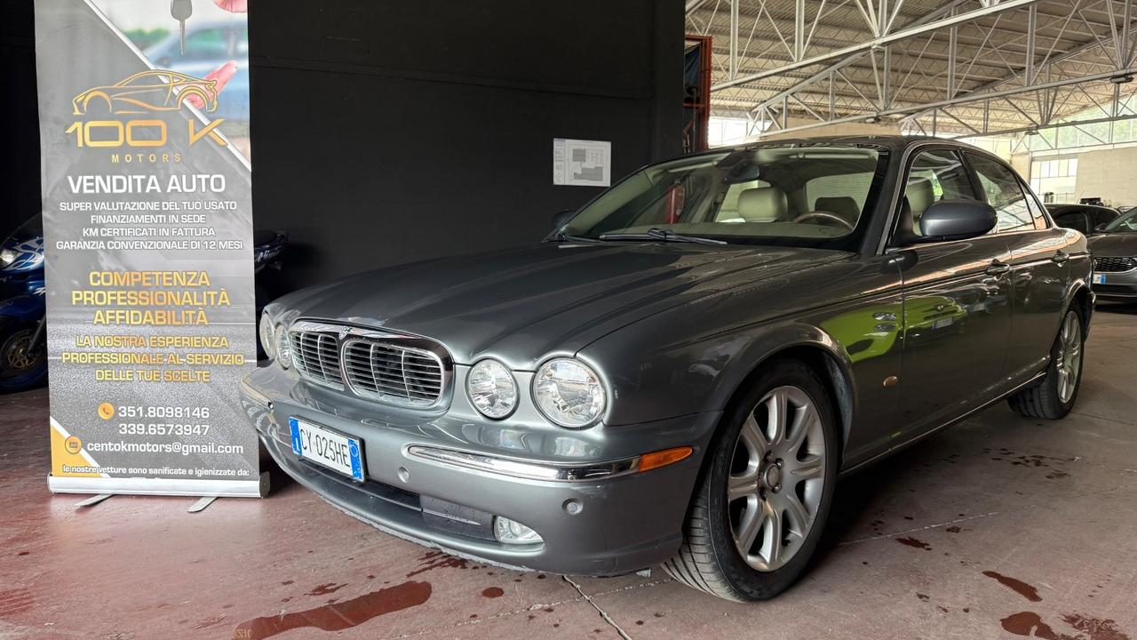 Jaguar XJ 2.7 D V6 cat Sovereign
