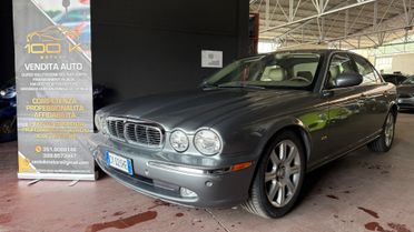 Jaguar XJ 2.7 D V6 cat Sovereign