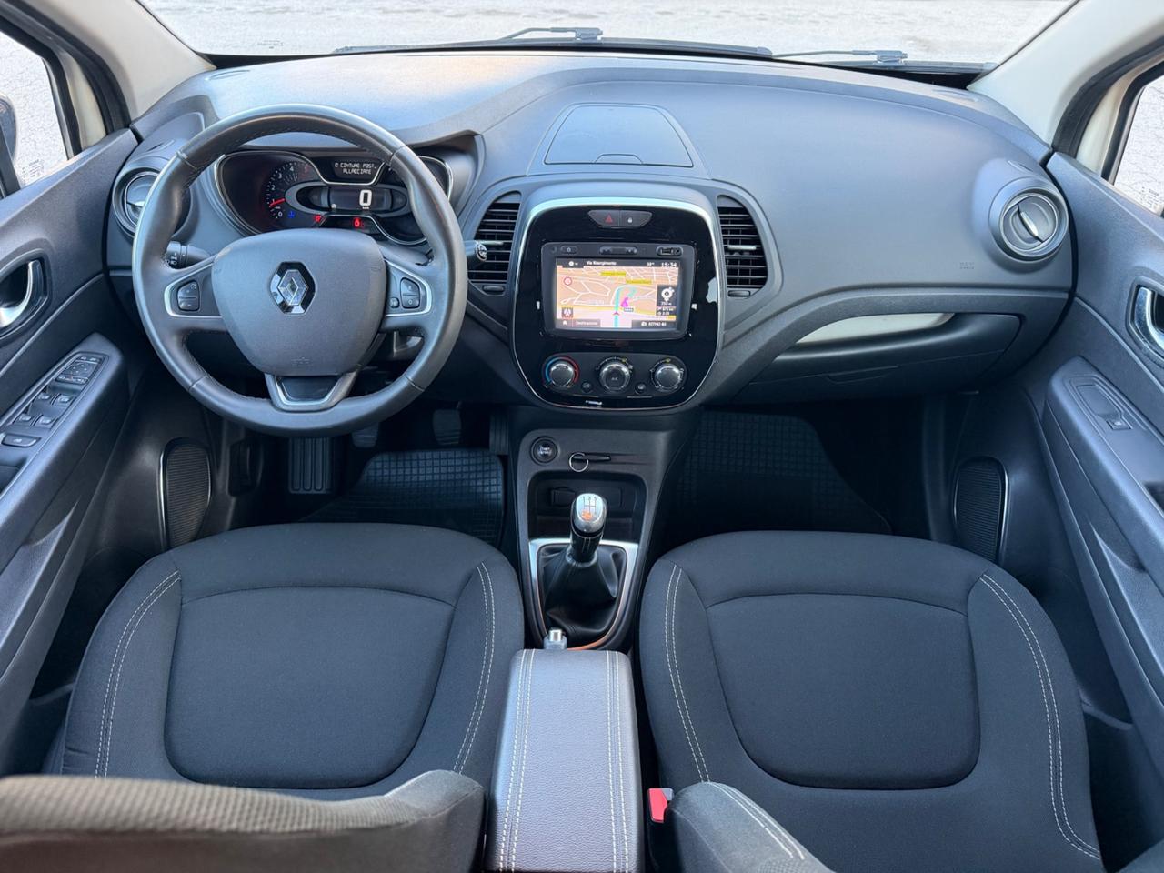 Renault Captur dCi 8V 90 CV EDC Sport Edition