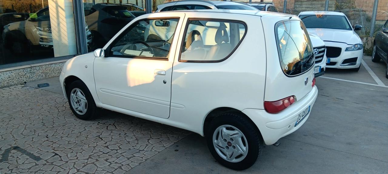 Fiat 600 1.1 Active