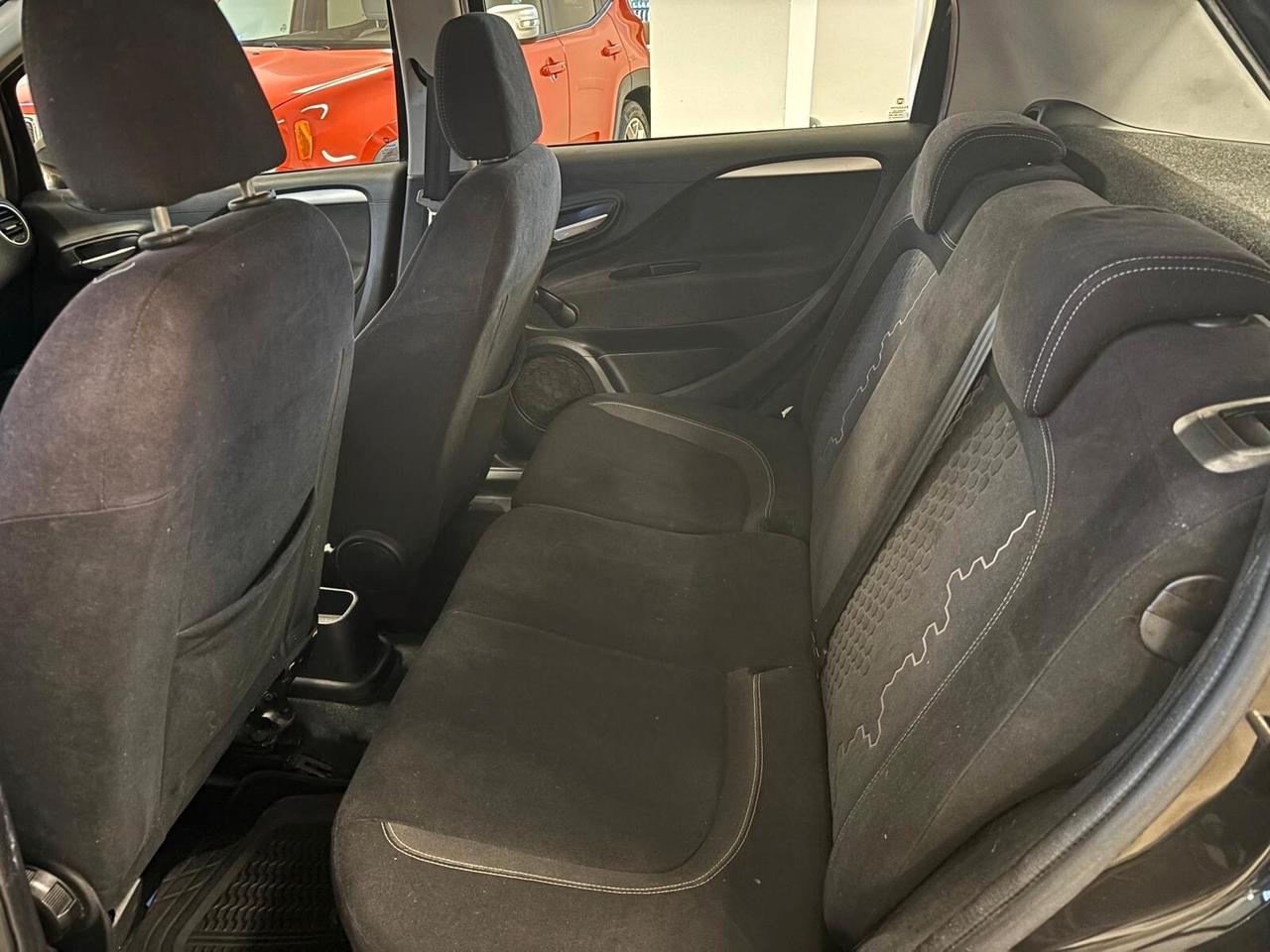 FIAT PUNTO ANNO 2014 BZ METANO ADATTA NEOPATENTATI KM 200 MILA