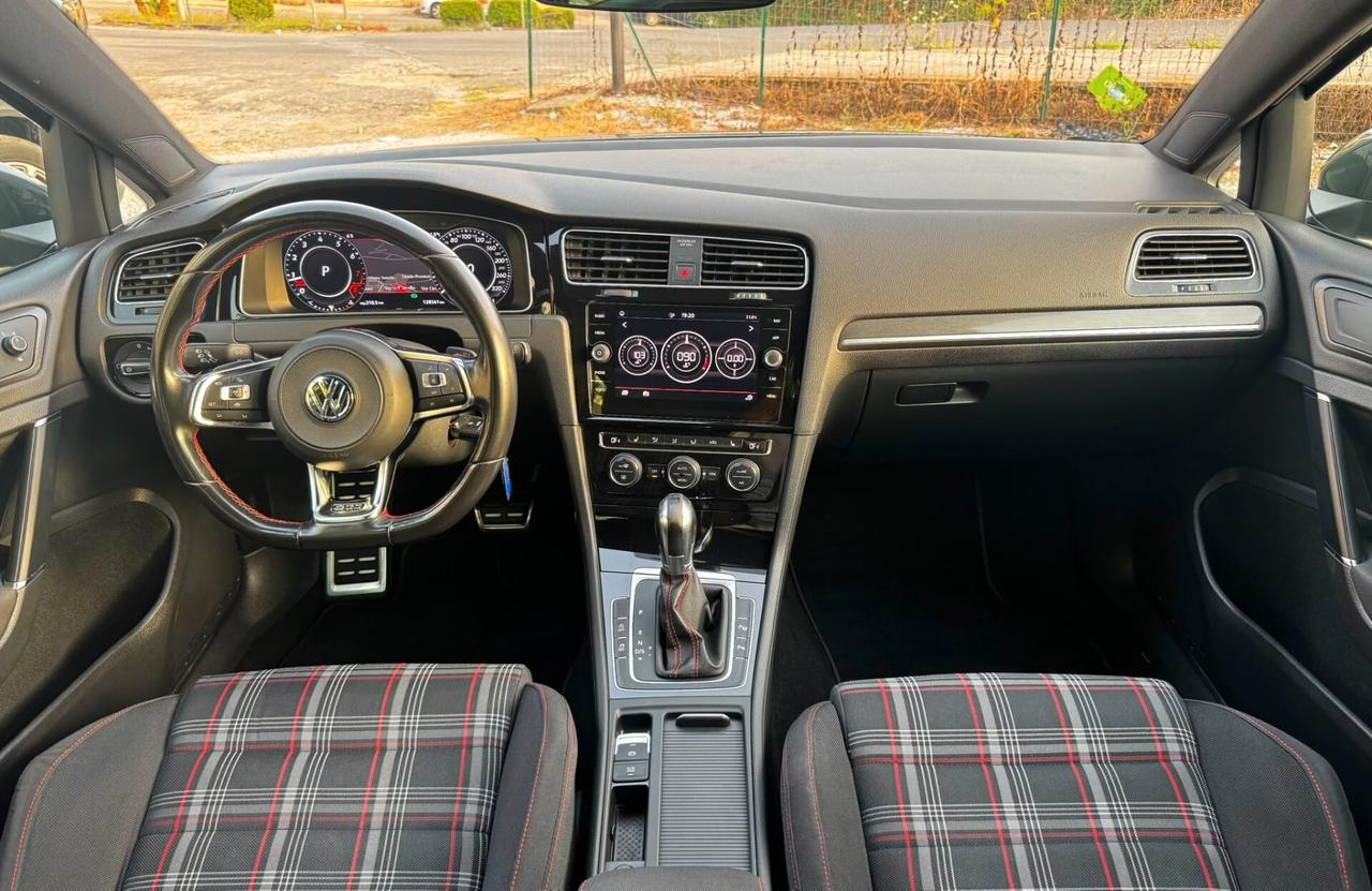 Volkswagen Golf GTI Performance 2.0 245 CV TSI DSG