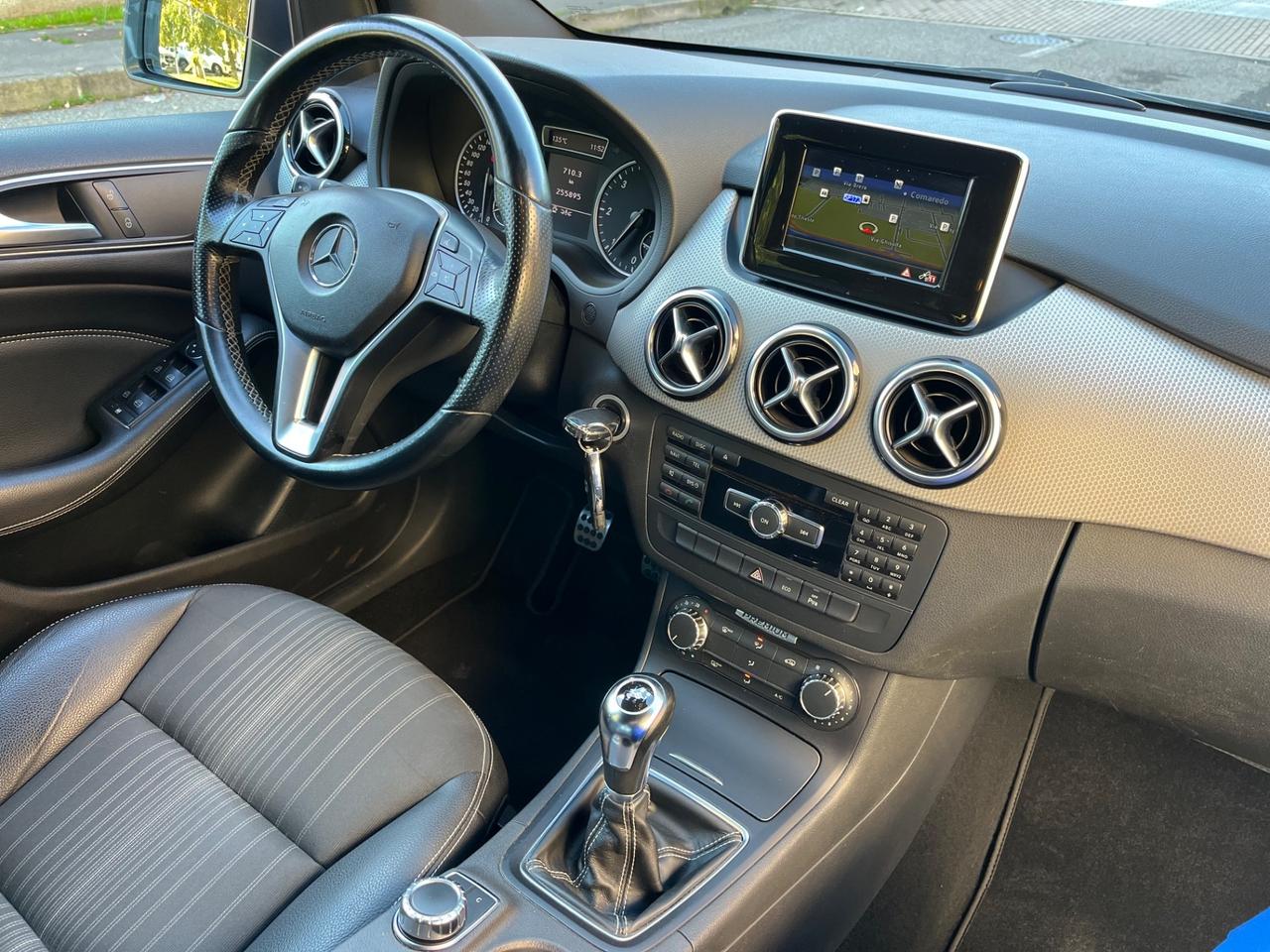 Mercedes-benz B 180 CDI — PREMIUM — 2012