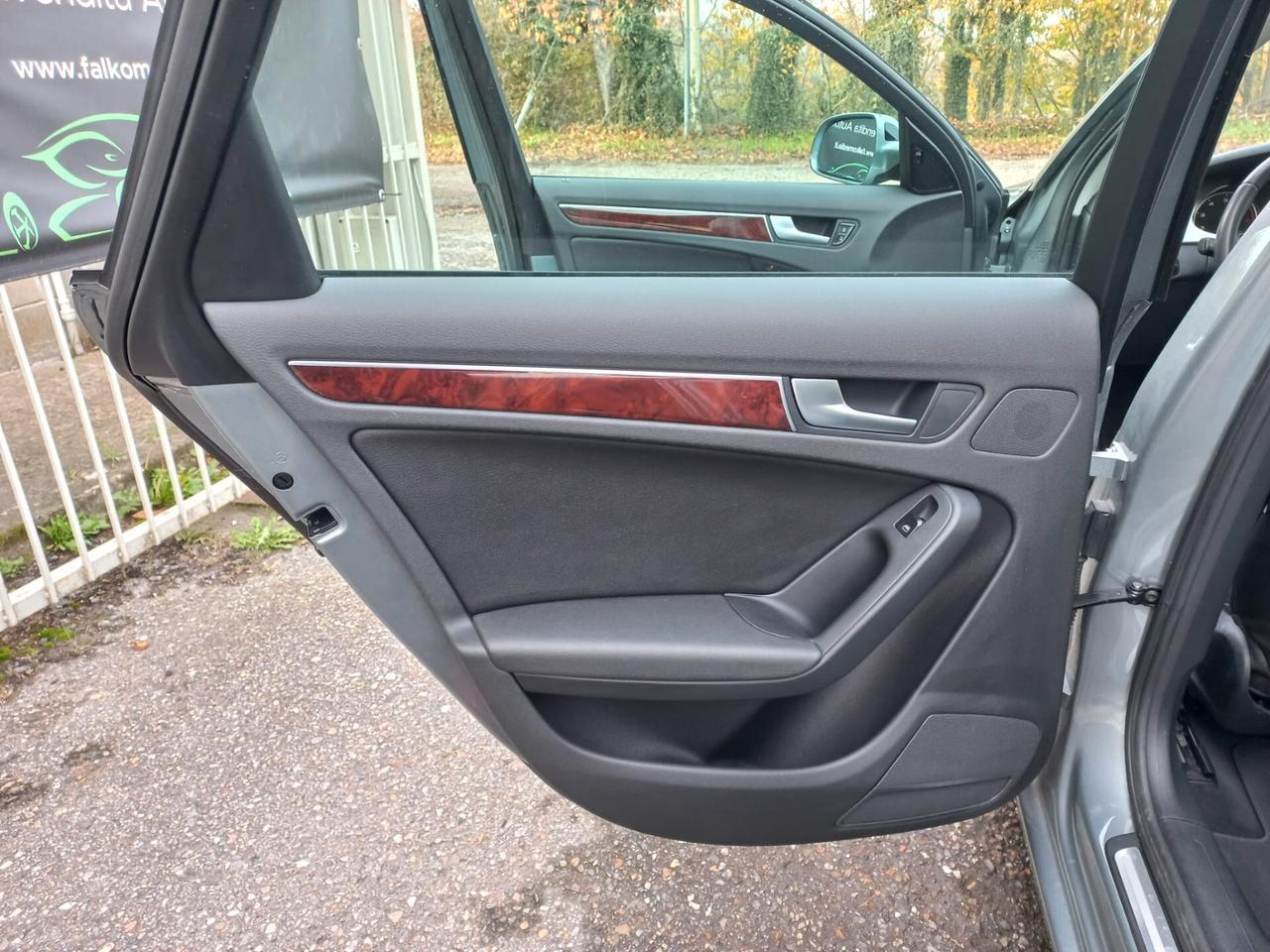 Audi A4 3.2 V6 FSI qu. tiptronic Advanced