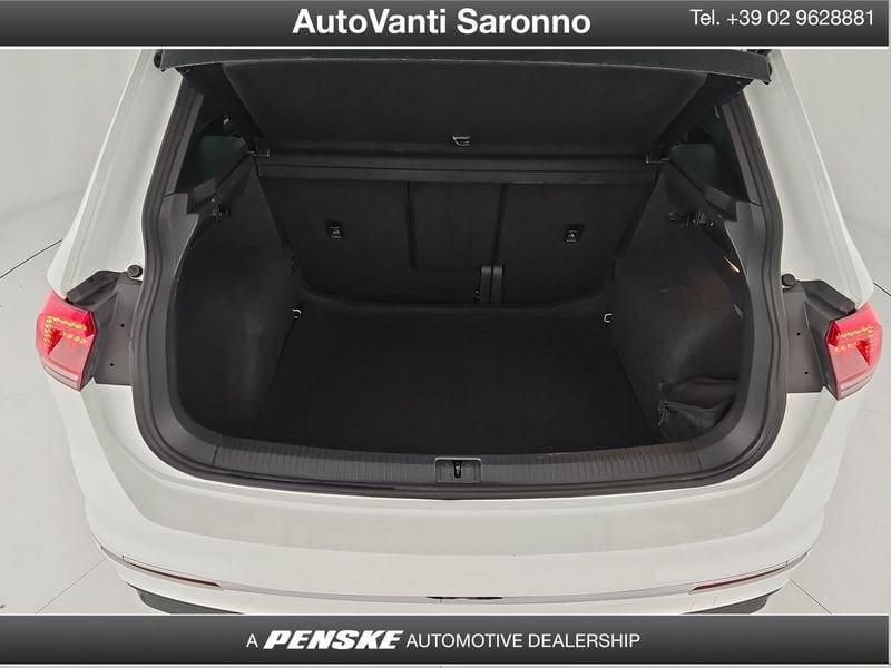 Volkswagen Tiguan Tiguan 2.0 TDI SCR DSG 4MOTION Advanced R-Line Exterior